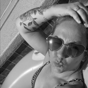 Meet your Posher, Nichole